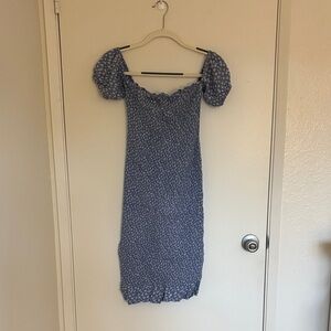 Abercrombie and Fitch Floral Blue Puff Sleeve Ruched Midi Dress